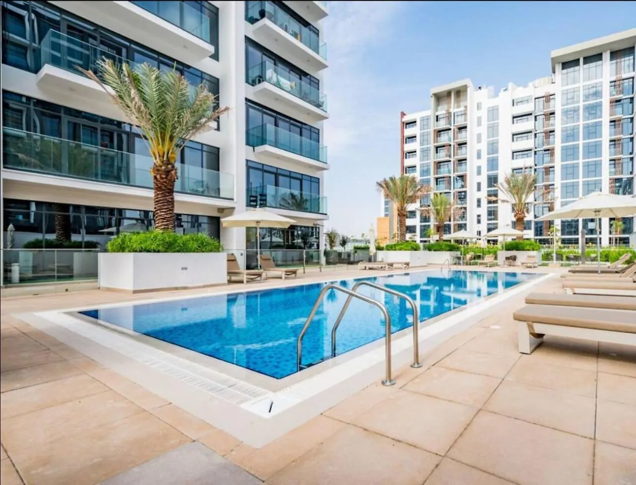 Apartment Egate - Studio - 6Th Floor With Pool View - Dubai - 17-626
