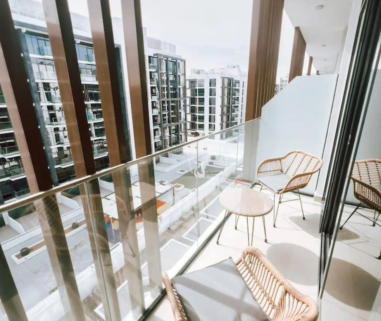 Egate - Studio - 6Th Floor With Pool View - Dubai - 17-626 Apartment