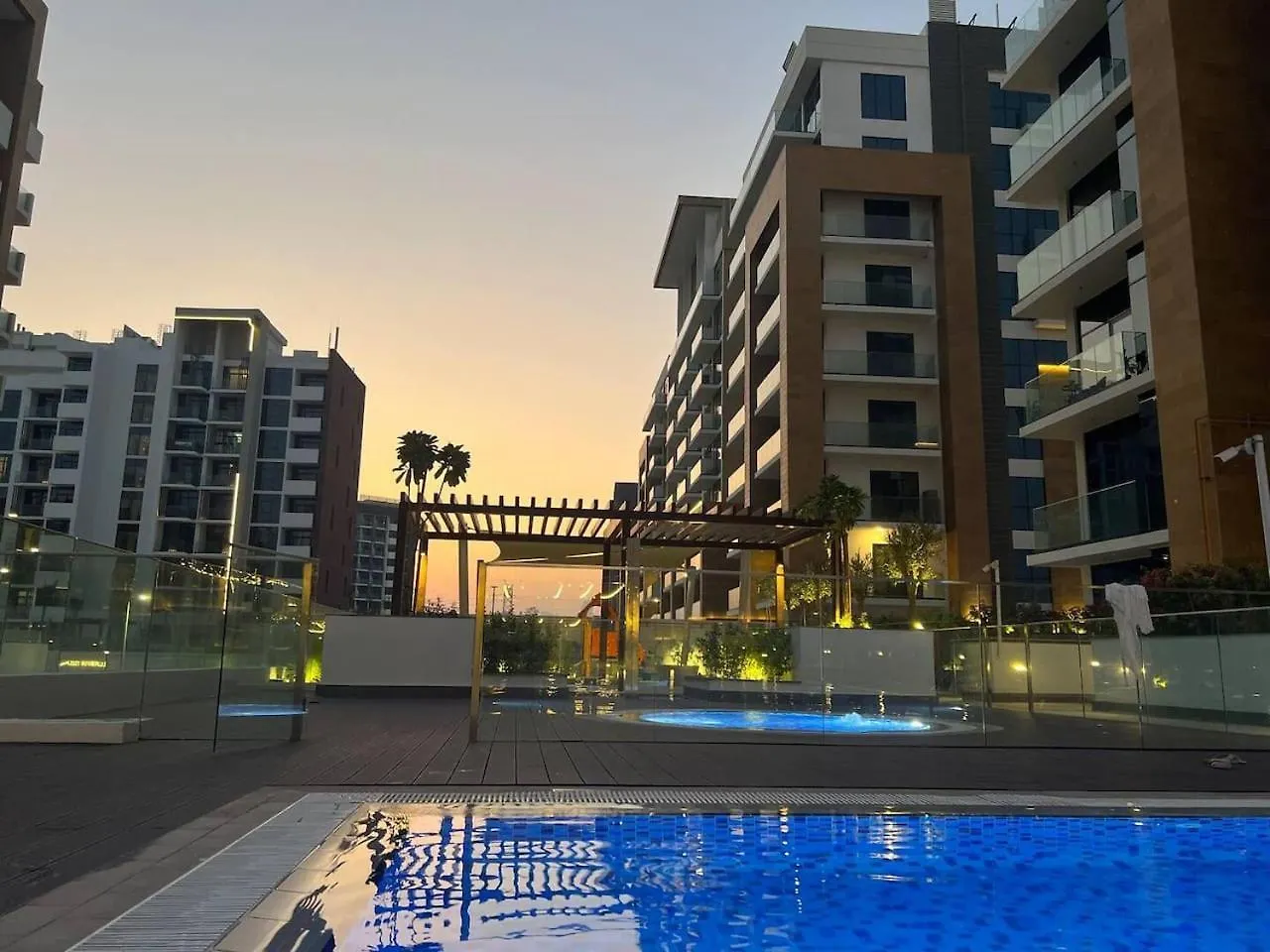 Egate - Studio - 6Th Floor With Pool View - Dubai - 17-626 Apartment